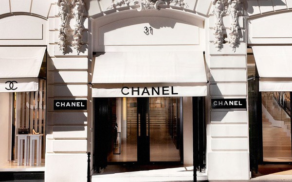 Lần đầu tiên sau 108 năm Chanel công bố báo cáo kết quả kinh doanh khiến nhiều người ngỡ ngàng