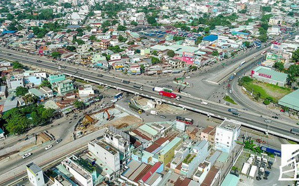 Không phải khu Đông Sài Gòn, đây mới là nơi được đầu tư xây dựng mạng lưới giao thông lớn nhất tại TP.HCM 2 năm tới, BĐS sắp có "cú hích" mới