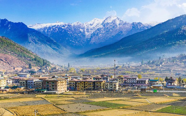 Bhutan: Quốc gia yên bình và xanh nhất thế giới đang chết dần vì ô nhiễm?