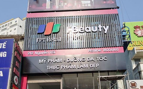 Dấu Hỏi Cho F Beauty Của Fpt Shop Ban Lẻ Mỹ Phẩm Khac Với Ban Lẻ