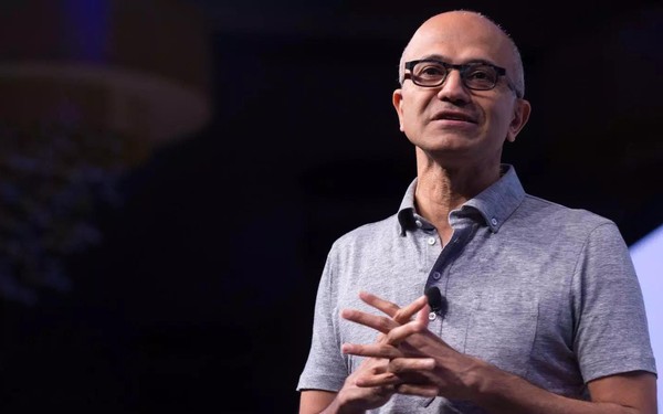 Satya Nadella, thuyá»n trÆ°á»ng há»i sinh con t&#224;u Microsoft: Thay Äá»i hÆ°á»ng Äi cá»§a con t&#224;u chá» c&#243; thá» thá»±c hiá»n ÄÆ°á»£c báº±ng c&#225;ch thay Äá»i vÄn h&#243;a tá»« b&#234;n trong