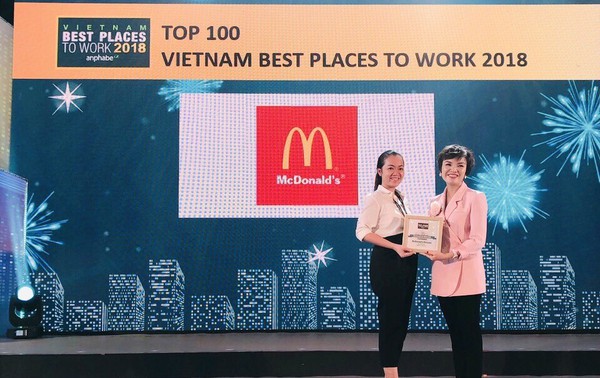 McDonald’s Việt Nam 4 năm li&#234;n tiếp nằm trong “Top 100 nơi l&#224;m việc tốt nhất Việt Nam”.