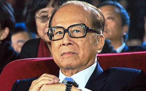 Bài diễn thuyết chấn động của tỷ phú Lý Gia Thành: "Tôi phản đối việc LÀM CÔNG CẢ ĐỜI, bởi vì làm công là cách đầu tư ngu ngốc nhất"