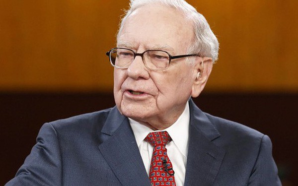 Warren Buffett làm gì khi cổ phiếu rớt giá?
