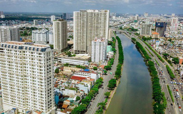 Người nước ngoài mạnh tay mua nhà tại Việt Nam, Bộ Xây dựng yêu cầu báo cáo tình hình
