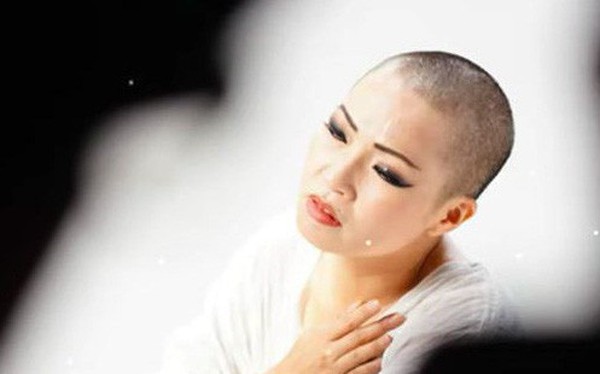 'Độ ta không độ nàng' bị cho là tiêu cực vì xây dựng hình ảnh tu sĩ trả thù tình