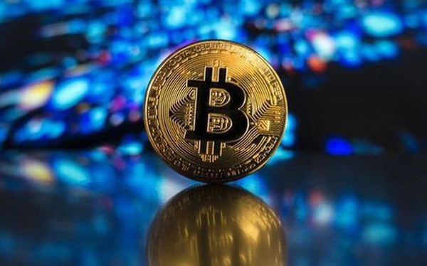 Bitcoin chạm ngưỡng 12.000 USD