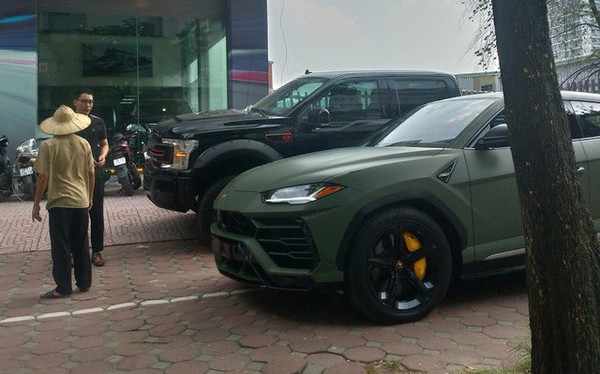 Rộ tin &#244;ng chủ c&#224; ph&#234; Trung Nguy&#234;n sắm Lamborghini Urus m&#224;u xanh r&#234;u độc nhất Việt Nam gi&#225; hơn 20 tỷ đồng