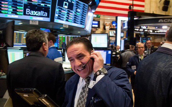 Số liệu kinh tế mới được công bố có kết quả đáng thất vọng, nhưng sự hứng khởi của Phố Wall vẫn "chưa dứt"