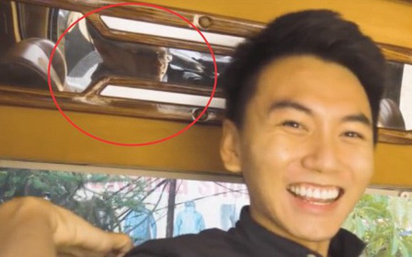 Phát sợ trước tài "trinh thám" của hội fan girl: Chỉ nhìn qua gương cũng tìm được "bạn trai" của vlogger Khoai Lang Thang