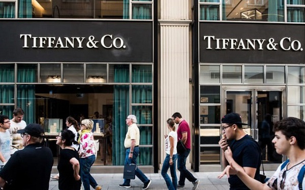 Công ty mẹ của Louis Vuitton chi 16,3 tỷ USD mua lại hãng trang sức Tiffany