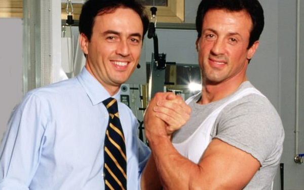 Khởi nghiệp từ nhà để xe, công ty này hiện có giá trị 2,4 tỷ USD và là nhà tài trợ của AC Milan