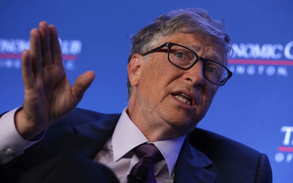 Bill Gates gọi việc x&#233;t nghiệm coronavirus của Mỹ l&#224; &#39;v&#244; tổ chức&#39;