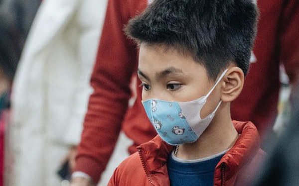 Học sinh được nghỉ 1 tuần phòng dịch virus Corona, phụ huynh phân công: "Lương ai thấp hơn thì ở nhà trông con"