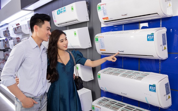 Smart air conditioner “reduces heat” for users before the hot season