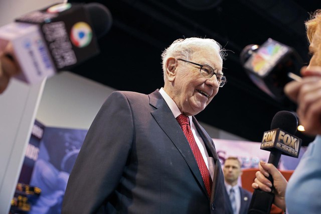 8 chia sẻ về đầu tư và lãnh đạo của Warren Buffett trong cuốn sách mới của tỷ phú Mỹ - Ảnh 3.