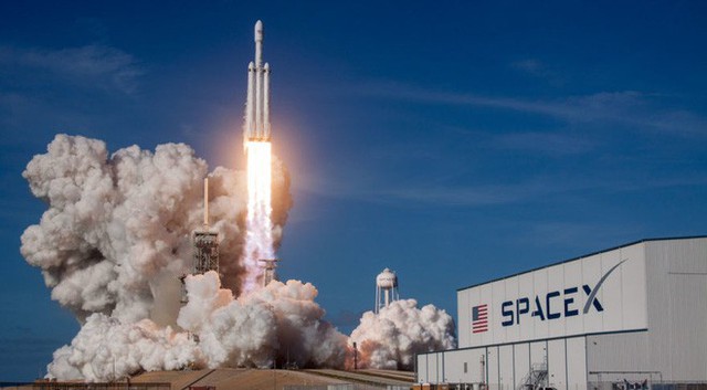 SpaceX chế tạo tên lửa có thể ship hàng đến bất kỳ nơi nào trên Trái Đất trong 60 phút - Ảnh 1.