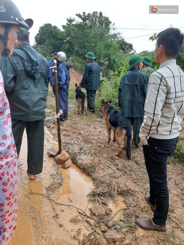 Những hình ảnh đầu tiên tại hiện trường vụ sạt lở đất nghi vùi lấp 22 cán bộ, chiến sĩ ở Quảng Trị - Ảnh 10.