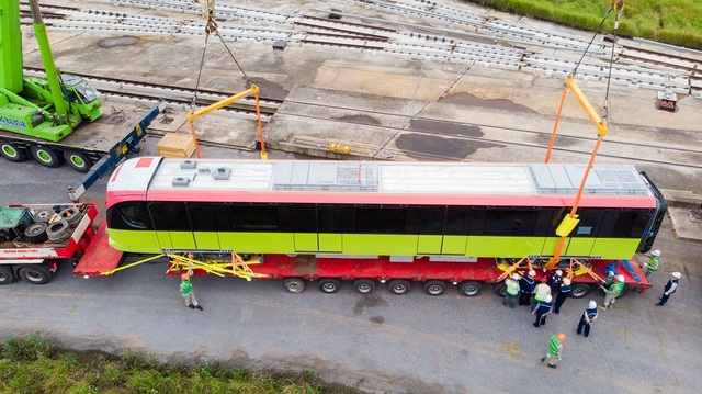 Đoàn tàu metro Nhổn - Ga Hà Nội đã về depot Nhổn - Ảnh 4.