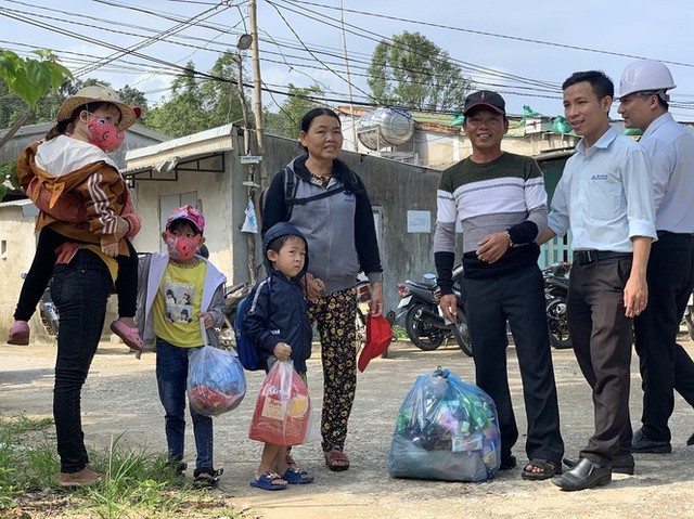 Bên trong nơi trú ẩn tránh bão có sức chứa 4.000 người ở Quảng Ngãi - Ảnh 2.