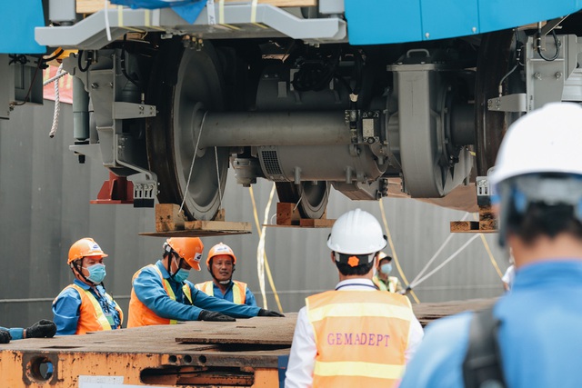 Ảnh: Cận cảnh đoàn tàu Metro Bến Thành - Suối Tiên vừa chính thức có mặt tại Sài Gòn - Ảnh 14.