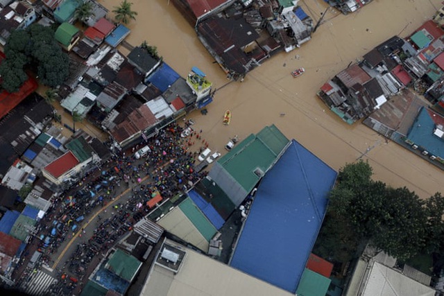  Cuồng phong Vamco - Cơn bão số 13 đang vào Biển Đông vừa khiến Philippines khốn đốn thế nào? - Ảnh 6.