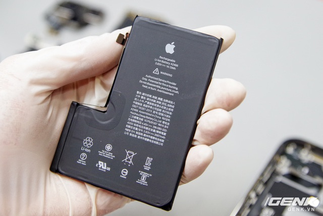 Mổ bụng iPhone 12 Pro Max tại Việt Nam: pin chữ L dung lượng 3.687mAh, camera sau vừa to vừa dài - Ảnh 9.