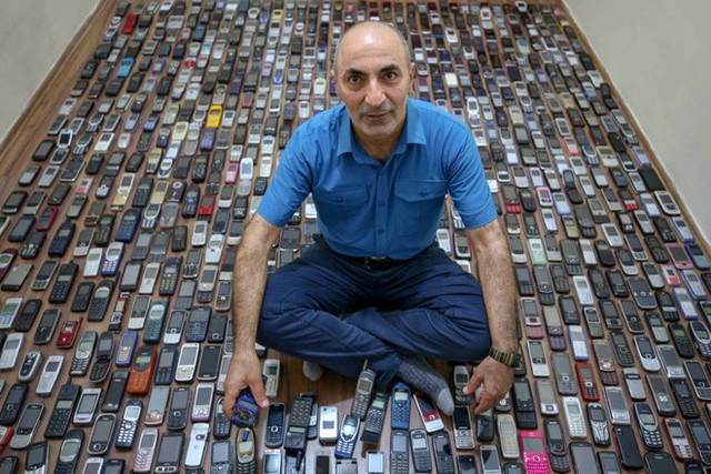 Choáng ngợp với bộ sưu tập điện thoại di động trong 20 năm của người đàn ông Thổ Nhĩ Kỳ - Ảnh 8.