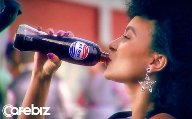 Cách Pepsi tự đạp đổ nồi cơm của mình: Chuẩn bị 26 năm mới tung ra 13.000 chai nước, ế hàng vì giá quá đắt - Ảnh 2.