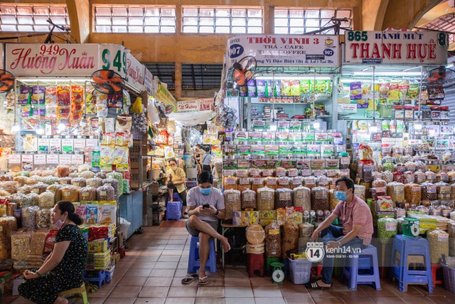 Các khu tham quan, mua sắm từng sầm uất nhất tại Sài Gòn ảnh hưởng ra sao bởi dịch Covid-19? - Ảnh 6.