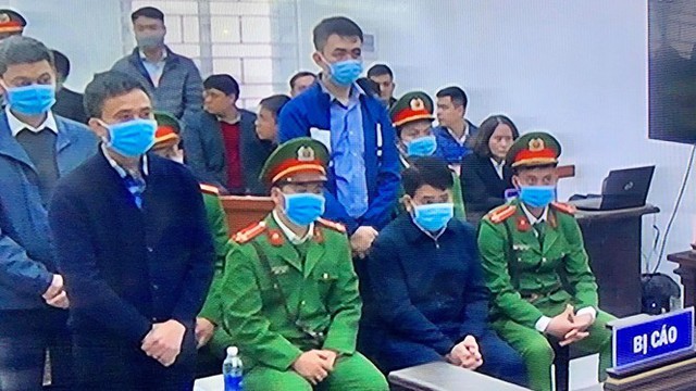 Luật sư: Ông Nguyễn Đức Chung xin lỗi vì làm mất niềm tin của nhân dân - Ảnh 1.