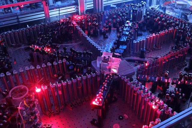 Đây là cách các nhà nghiên cứu Trung Quốc dùng laser tạo ra máy tính lượng tử quang học giải “bài toán 2,6 tỷ năm” trong 4 phút - Ảnh 3.