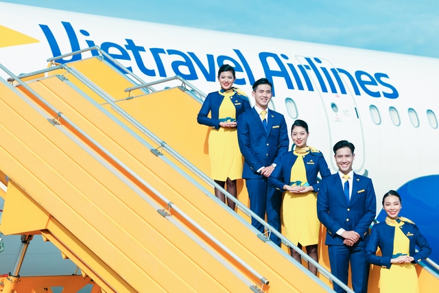 Vietravel Airlines ra mắt nhận diện trang phục và ký hiệu hãng bay: Dùng tông màu chủ đạo vàng – xanh dương giống Vietnam Airines - Ảnh 9.