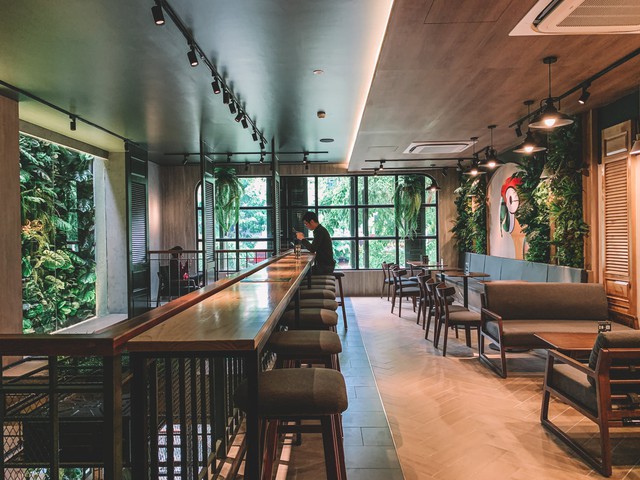Chuỗi cà phê lớn nhất Thái Lan Café Amazon đặt chân tới Sài Gòn: Concept ốc đảo xanh chẳng khác gì rừng rậm nhiệt đới - Ảnh 2.