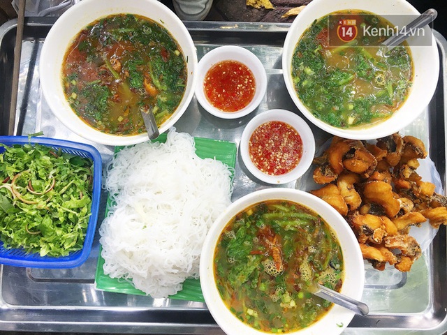 Hàng bún cá chấm nổi tiếng xếp hàng dài cả cây số ngoài Hà Nội bỗng xuất hiện tại Sài Gòn, tưởng là chi nhánh 2 nhưng hoá ra không phải? - Ảnh 1. Hàng bún cá chấm nổi tiếng xếp hàng dài cả cây số ngoài Hà Nội bỗng xuất hiện tại Sài Gòn, tưởng là chi nhánh 2 nhưng hoá ra không phải? - Ảnh 1.