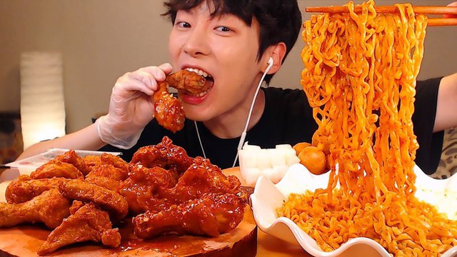 Dự thảo luật cấm mukbang của Trung Quốc - Ảnh 1.