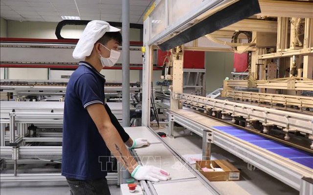 Công nhân làm việc tại Công ty TNHH Green Energy Technology Việt Nam. Ảnh minh họa: Thái Hùng/TTXVN Công nhân làm việc tại Công ty TNHH Green Energy Technology Việt Nam. Ảnh minh họa: Thái Hùng/TTXVN