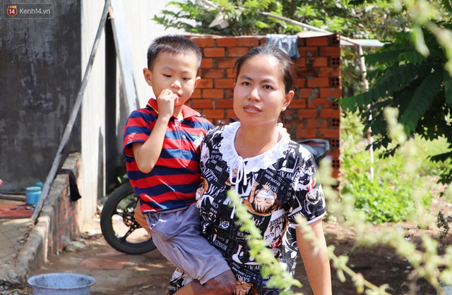 Lời khẩn cầu của bé trai 8 tuổi mắc bệnh lạ, phải cắt bỏ ruột: Mỗi lần chảy máu nó bắn ra ngoài, con sợ lắm… - Ảnh 9. Lời khẩn cầu của bé trai 8 tuổi mắc bệnh lạ, phải cắt bỏ ruột: Mỗi lần chảy máu nó bắn ra ngoài, con sợ lắm… - Ảnh 9.