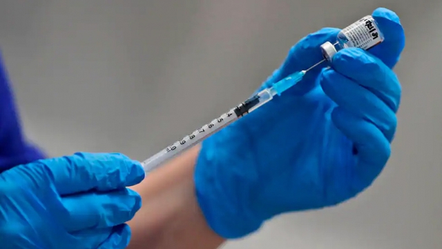 Y tá Mỹ dương tính với SARS-CoV-2 sau hơn một tuần tiêm vaccine Covid-19 - Ảnh 1. Y tá Mỹ dương tính với SARS-CoV-2 sau hơn một tuần tiêm vaccine Covid-19 - Ảnh 1.