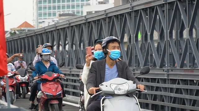  Chính thức thông xe cầu An Phú Đông, người Sài Gòn phấn khởi ra check in, chụp hình - Ảnh 2.