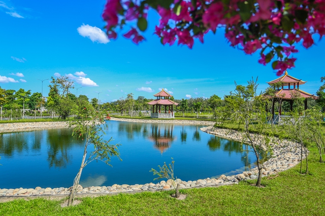  Cận cảnh hoa viên nghĩa trang hơn 2.000 tỷ đồng, có cảnh quan đẹp bậc nhất Việt Nam - Ảnh 8.