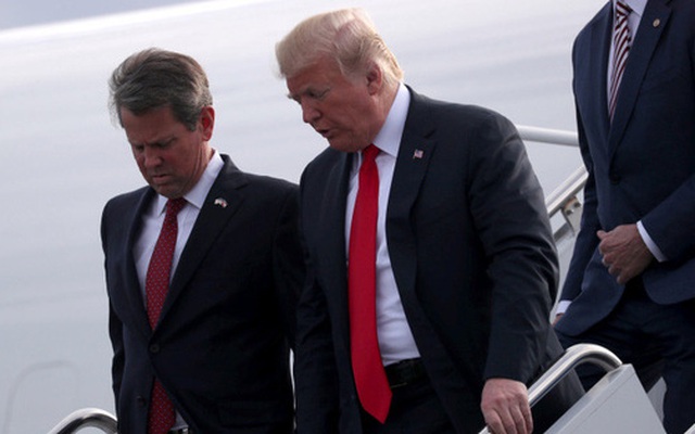 Tổng thống Donald Trump từng ủng hộ ông Brian Kemp trong cuộc bầu cử Thống đốc bang Georgia năm 2018. Ảnh: AP