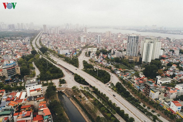  Ngắm nhìn đường phố Hà Nội từ trên cao trước ngày cách ly xã hội - Ảnh 1.