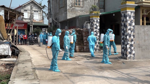  Thêm một thôn tại Hà Nội bị cách ly, xác định hơn 100 người liên quan BN 266 - Ảnh 1.