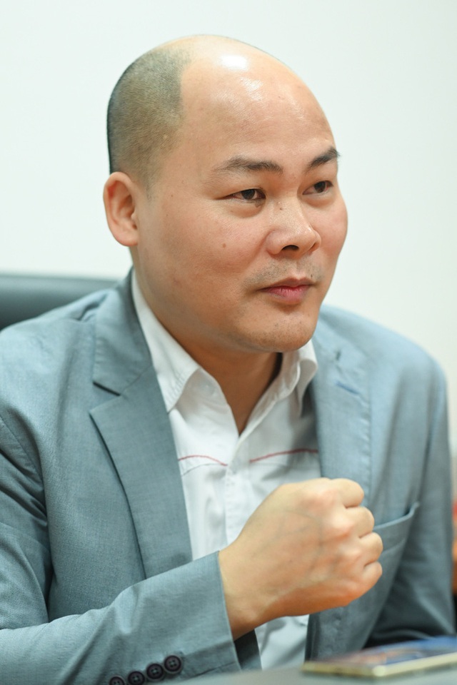  CEO Nguyễn Tử Quảng ra mắt Bphone 4 khi toàn xã hội bị cách ly: Chúng ta vẫn phải tiếp tục sống! - Ảnh 7.