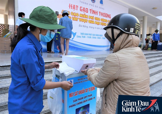 ATM gạo tự động đầu tiên ở Đà Nẵng: Không phân biệt bạn đi xe gì, ai cần cứ đến lấy! - Ảnh 5.