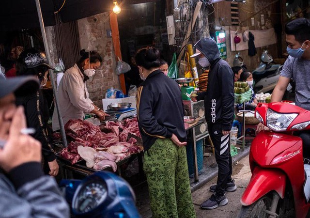 Hiểu đúng về virus lây từ động vật sang người, nhà dịch tễ học chỉ ra 3 sai lầm mà mọi người hay có - Ảnh 1.