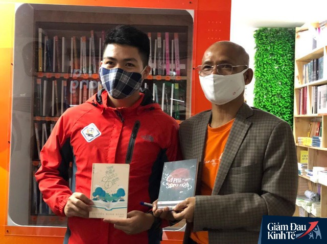 ATM sách đầu tiên ở Hà Nội - lan toả văn hoá đọc và sự sẻ chia tri thức hoàn toàn miễn phí - Ảnh 4.