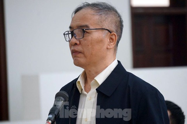 Phúc thẩm đại án AVG: Cựu Bộ trưởng Son xin giảm án cho mình và 7 bị cáo MobiFone - Ảnh 2.