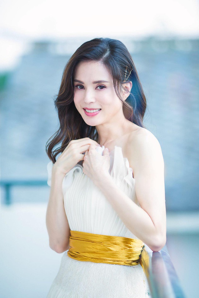 Tiểu Long Nữ Lý Nhược Đồng trả lời độc quyền: Hé lộ đời sống riêng và điều lạ khi đóng xong Thần điêu đại hiệp - Ảnh 1. Tiểu Long Nữ Lý Nhược Đồng trả lời độc quyền: Hé lộ đời sống riêng và điều lạ khi đóng xong Thần điêu đại hiệp - Ảnh 1.